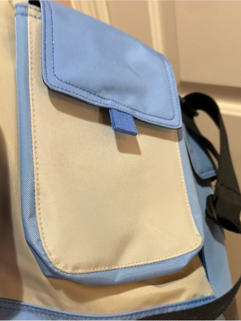 NWT GAP Light Blue and Gray Padded Messenger Bag